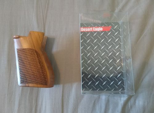 More information about "Kimpoi Shop Desert Eagle grips"