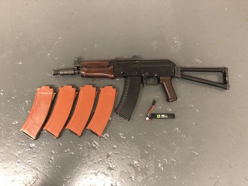 More information about "Tokyo Marui Recoil AK74SU With 5 Midcaps and Lipo Battery"