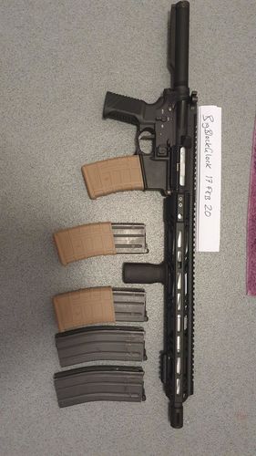 More information about "Tokyo Marui MTR16 GBB with 5 mags"