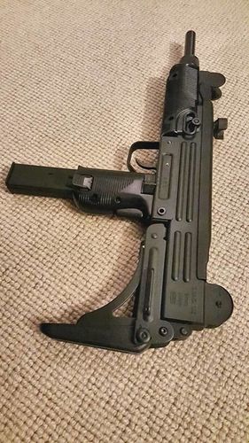More information about "Tokyo Marui Uzi"