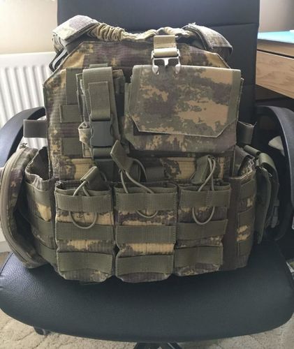 More information about "Turkish Special Forces plate carrier + pouches"