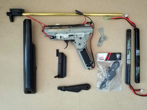 More information about "Various internals/externals from an LCT AK"