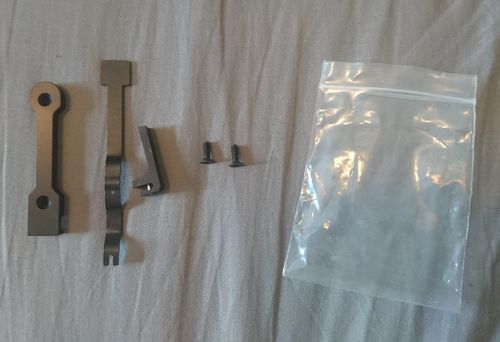 More information about "Bespoke Airsoft Vector mag release"