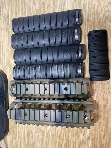 More information about "Genuine knights armament m4 rail, Harris and Magpul attachments"