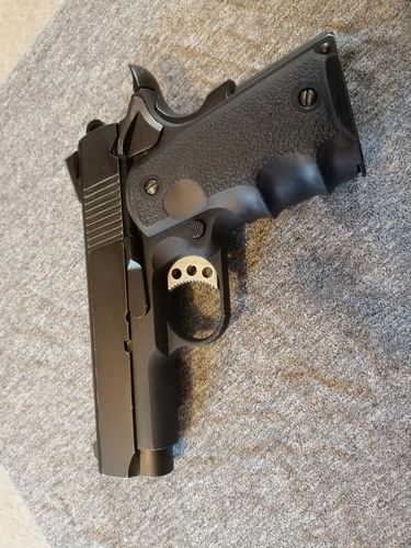 More information about "Armorer Works 1911 'Defender'"