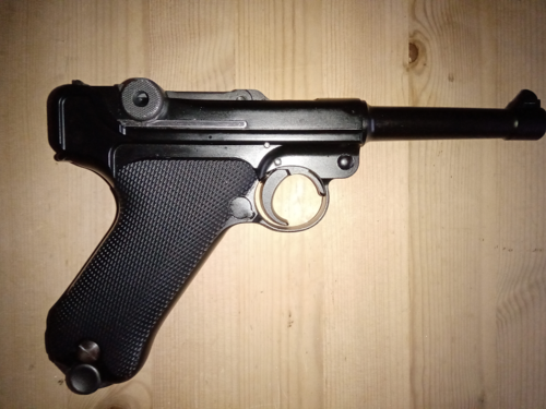More information about "WE Luger P08"