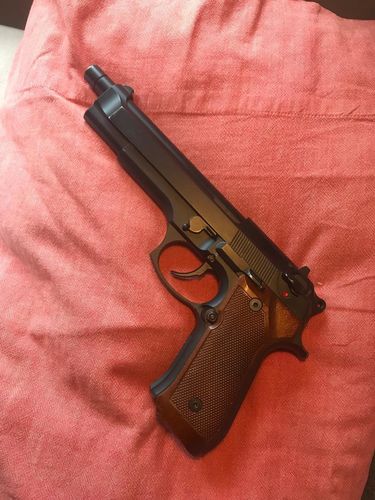 More information about "WE M92 Long Barrel plus 2 mags. GBB"