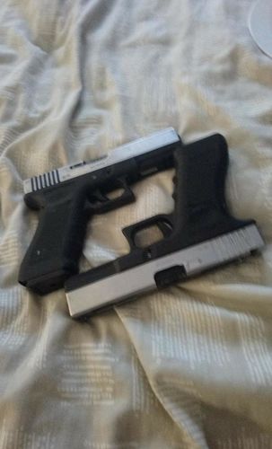 More information about "Twin glocks"