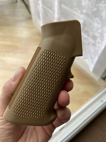 More information about "M4 AEG Grip with baseplate"