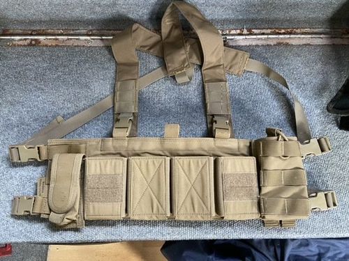 More information about "Warrior low profile chest rig"