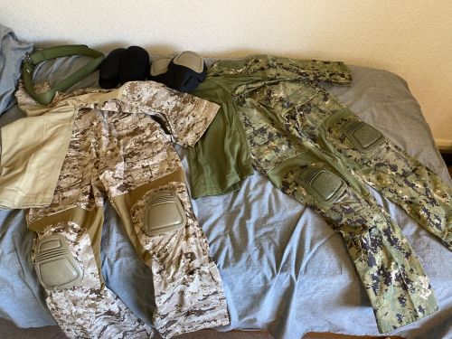 More information about "AOR Woodland / Desert Shirt & Trousers - Small"