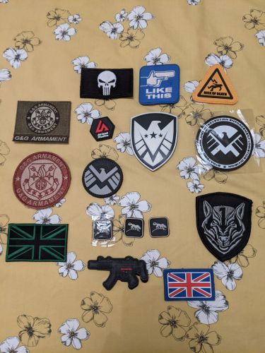 More information about "Selection of Velcro Patches."
