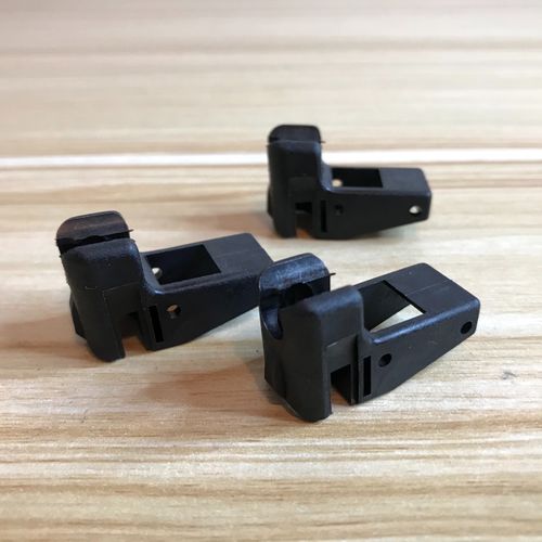 More information about "3 x Tokyo Marui MP7 GBB Magazine Feed Lips"