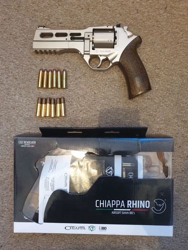 More information about "Chiappa Rhino 50DS In Silver, Like New, Boxed"