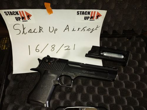 More information about "Various Pistols"