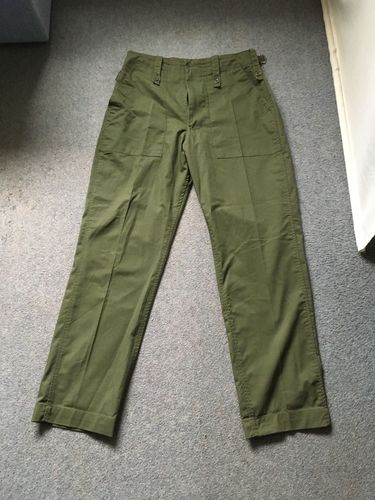 More information about "Olive Green Oldskool Lightweight Trousers"