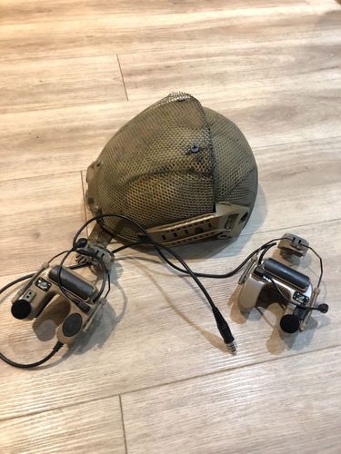 More information about "Tmc airframe size XL with netting, z tac comtac iv repro  with helmet adapters"