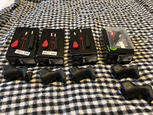 More information about "Crimson Trace LG-851 Laser Grips for Glock 19 / 23 Gen 4"