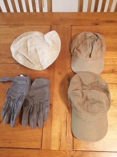 More information about "Various items of clothing"