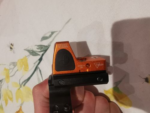 More information about "Nighforce 2-9x short dot and rmr/rmr mount"