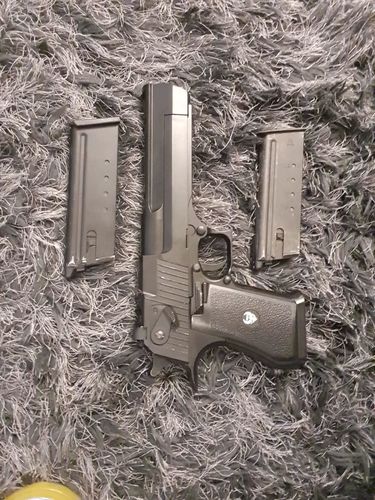 More information about "Hfc hg195 desert eagle and 2 mags"