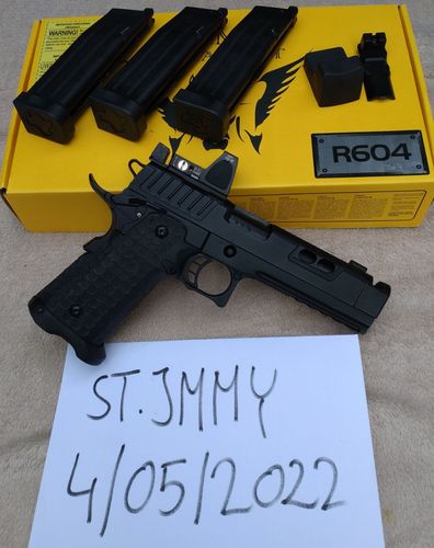 More information about "Army Hicapa with red dot and mags."