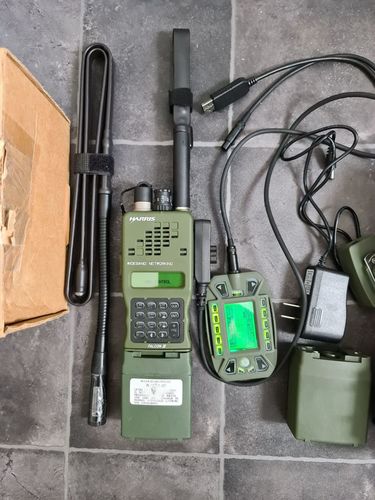 More information about "FCS PRC152 Radio with genuine battery, charger and antenna"