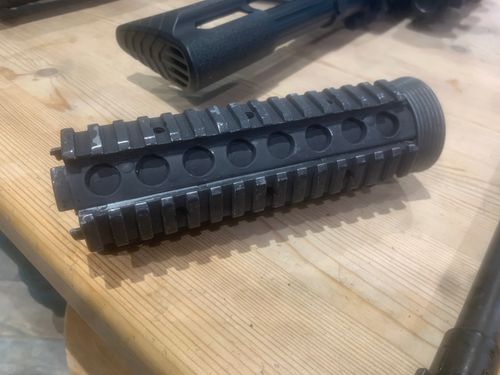 More information about "Spares, hand guards, receiver, barrel, stocks"