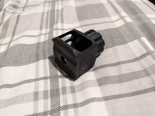 More information about "5KU LAF AK Flash Hider."