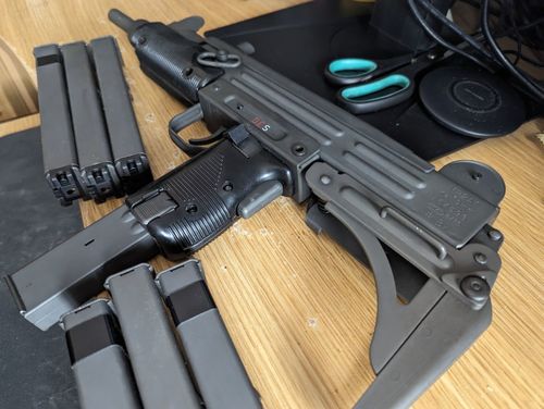 More information about "(Discontinued UK legal variant) Northeast Uzi SMG"