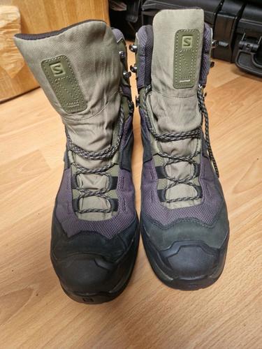 More information about "Salomon Boots Size 11"