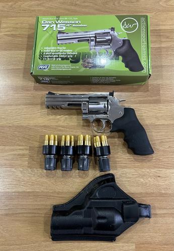 More information about "ASG Dan Wesson 715 4" Revolver CO2 Pistol with power down shells, speed loaders and holster"