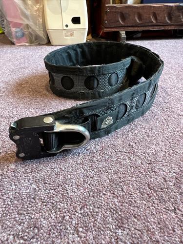 More information about "FERRO CONCEPTS BISON BELT IN BLACK"