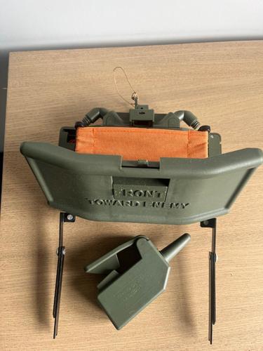 More information about "Remote control claymore"