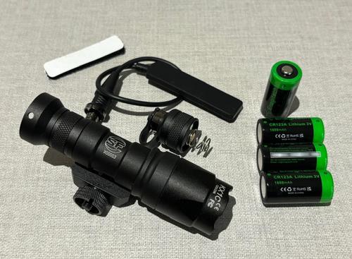 More information about "Wadsn M300A surefire torch with pressure pad"