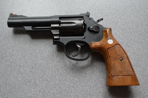 More information about "4" Revolver - S&W M19 or similar (black)"