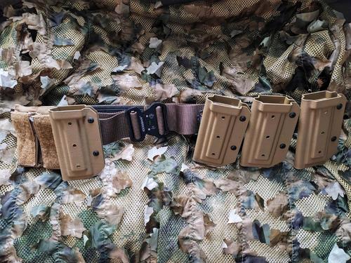 More information about "Custom kydex MP7 pouches and belt"