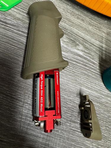 More information about "M4 parts : M733 RS handguard + Motors and grips"