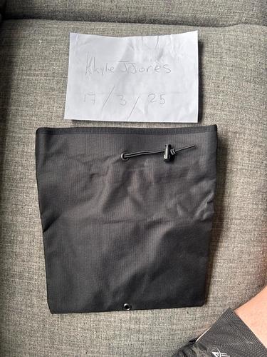 More information about "Black dump pouch"