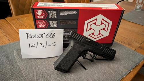 More information about "Armorer Works VX7 Mod 2  GBB Pistol (g17)"
