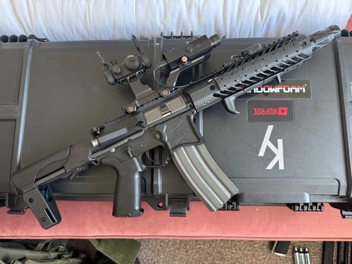 More information about "EMG x Seekings Precision"