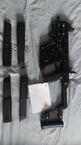 More information about "Kwa gbb vector with 4 mags"