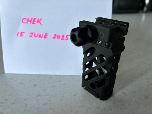 More information about "5KU Vertical Grip"