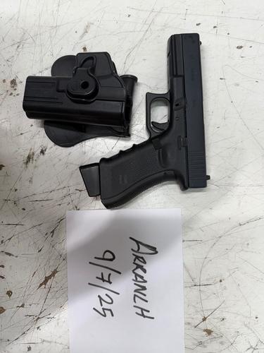 More information about "WE Glock17 gen4"