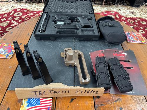 More information about "Tokyo Marui MK23 NBB Full Kit – 4 Mags, DTD Holster & Extras"