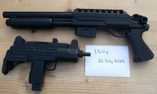 More information about "Pump action shot gun + Electric mini uzi."