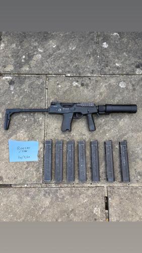 More information about "ASG full traded MP9 with lots of extras"