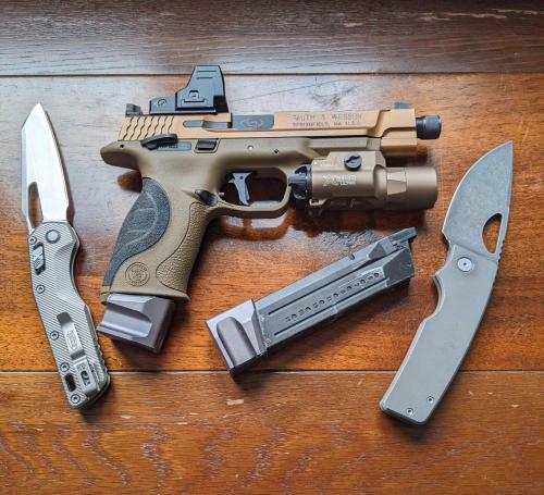 More information about "Used Marui M&P9L package x2 magazines"